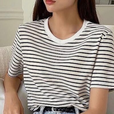 Camiseta de punto a rayas estilo parisino